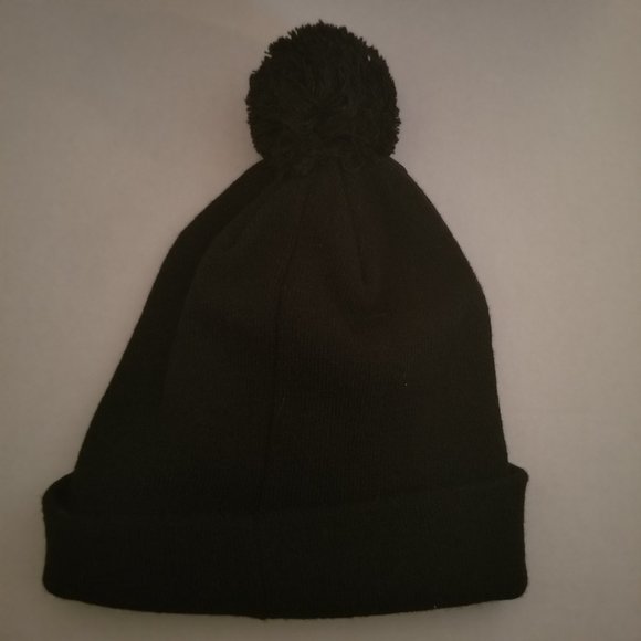 Adult Black Pokeball Pom Beanie Toque with Pokeball Rubber Emblem - Picture 4 of 5